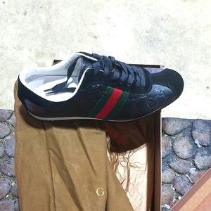 Authentic Gucci sneakers